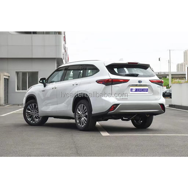 Panoramic Sunroof and Convenience 2023 Toyota Highlander SUV