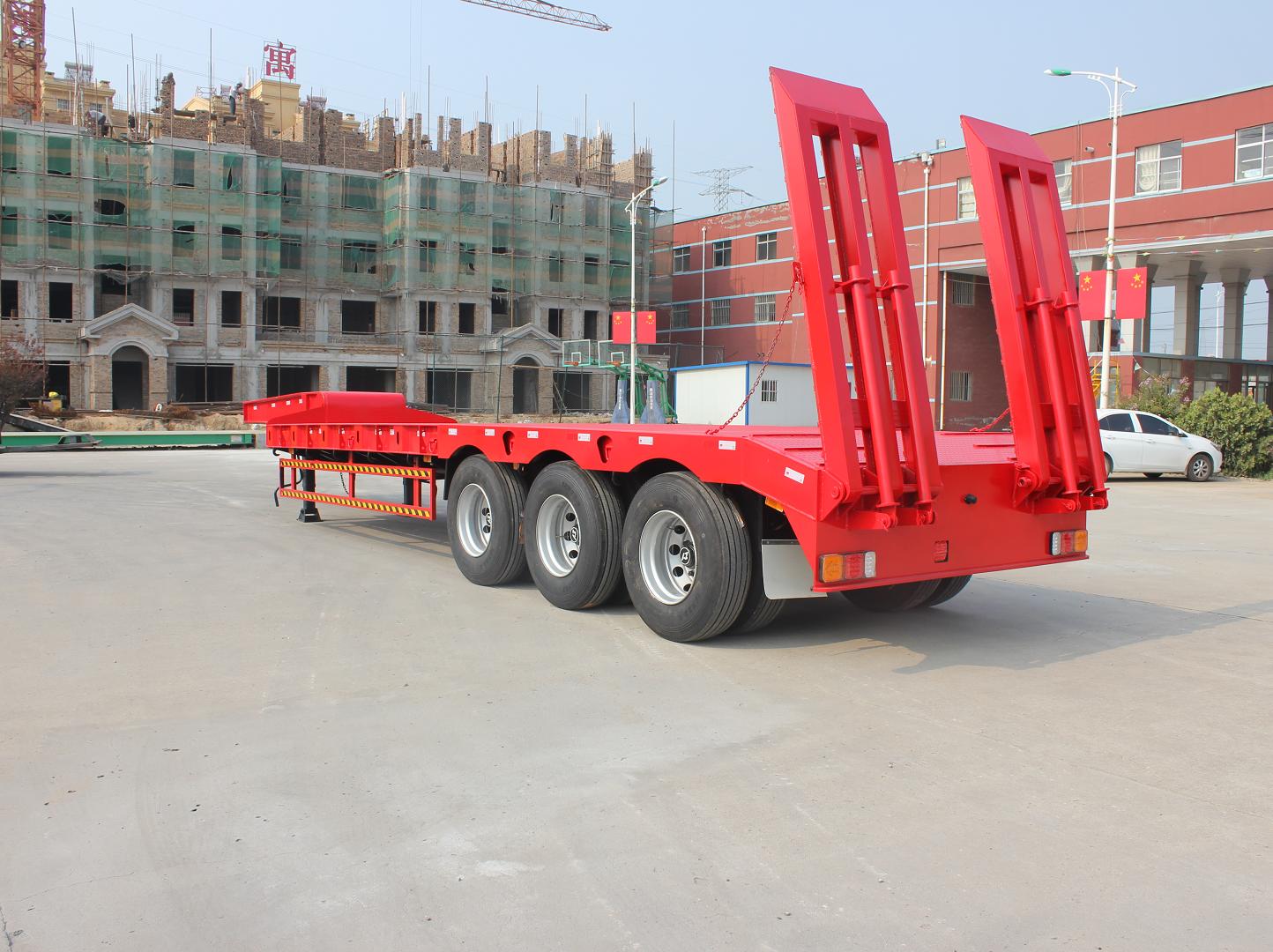 Max Payload 45 100 Tons 3 Axles Low Bed Semi Trailer for Excavator in South Africa