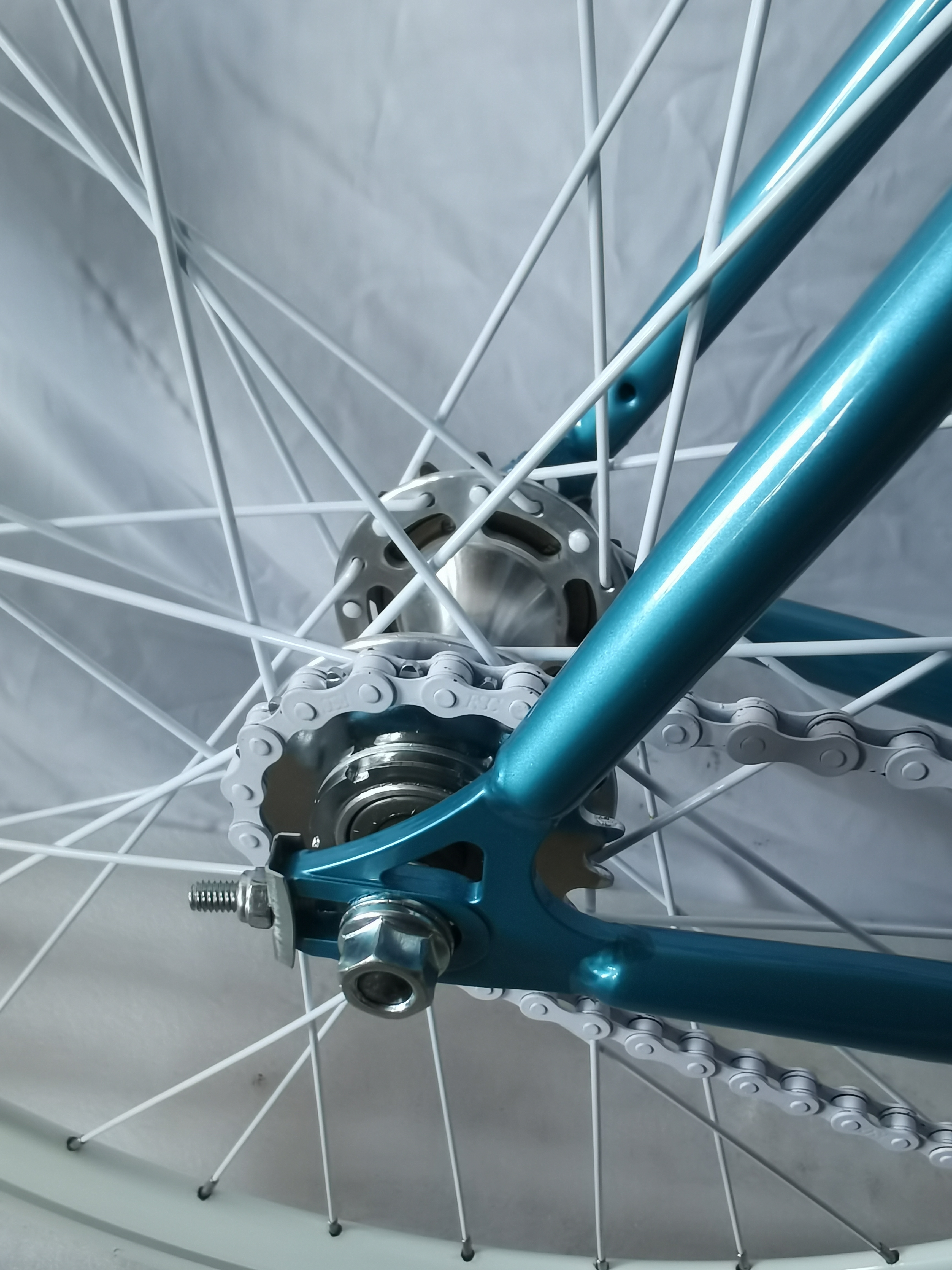 Fixed Gear Track Bicycle With 85% SKD Assembly And 1/2*1/8*44T*170L Crankset