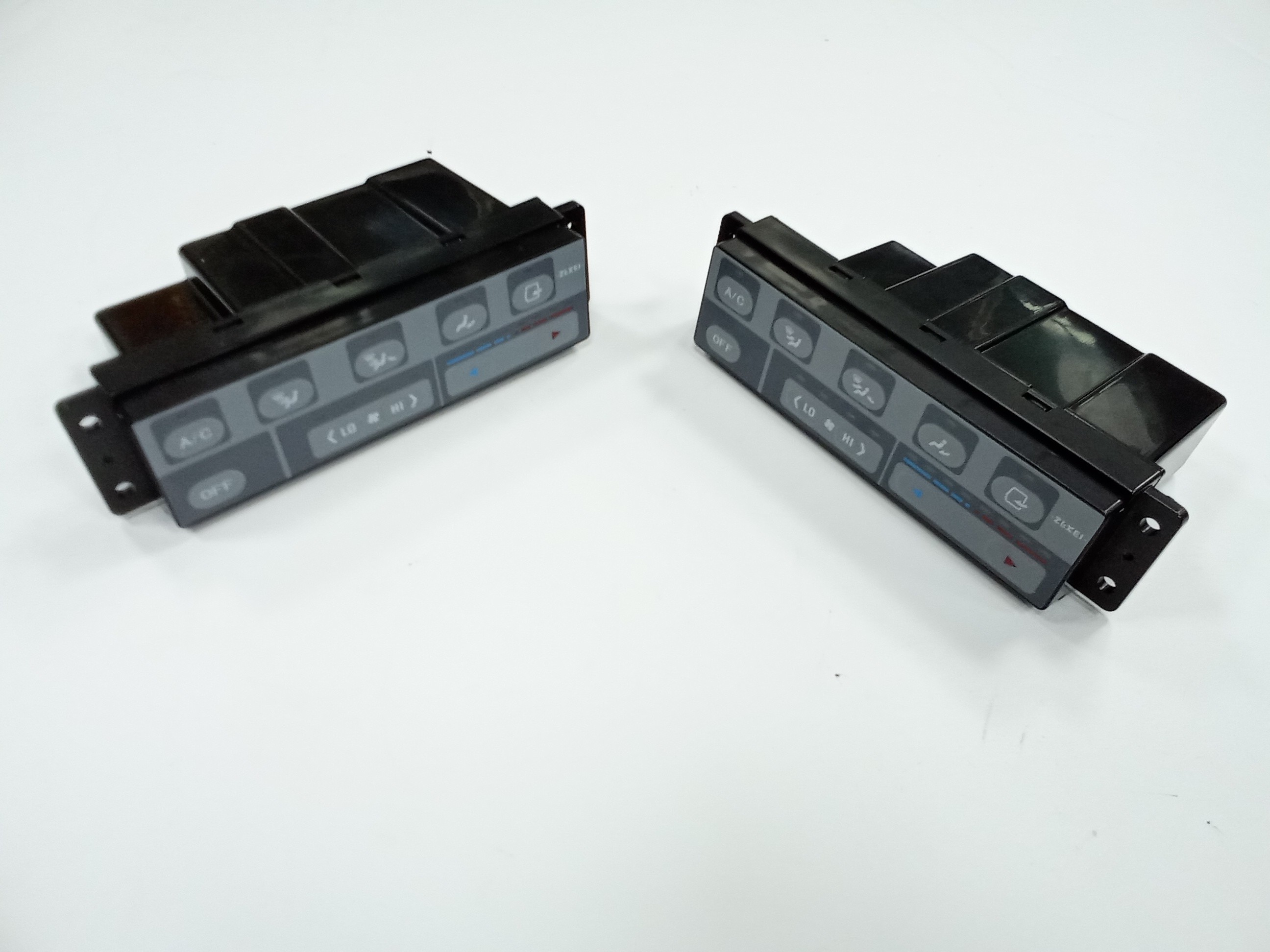 4361057 Hitachi ex200-5 excavator Air conditioning panel