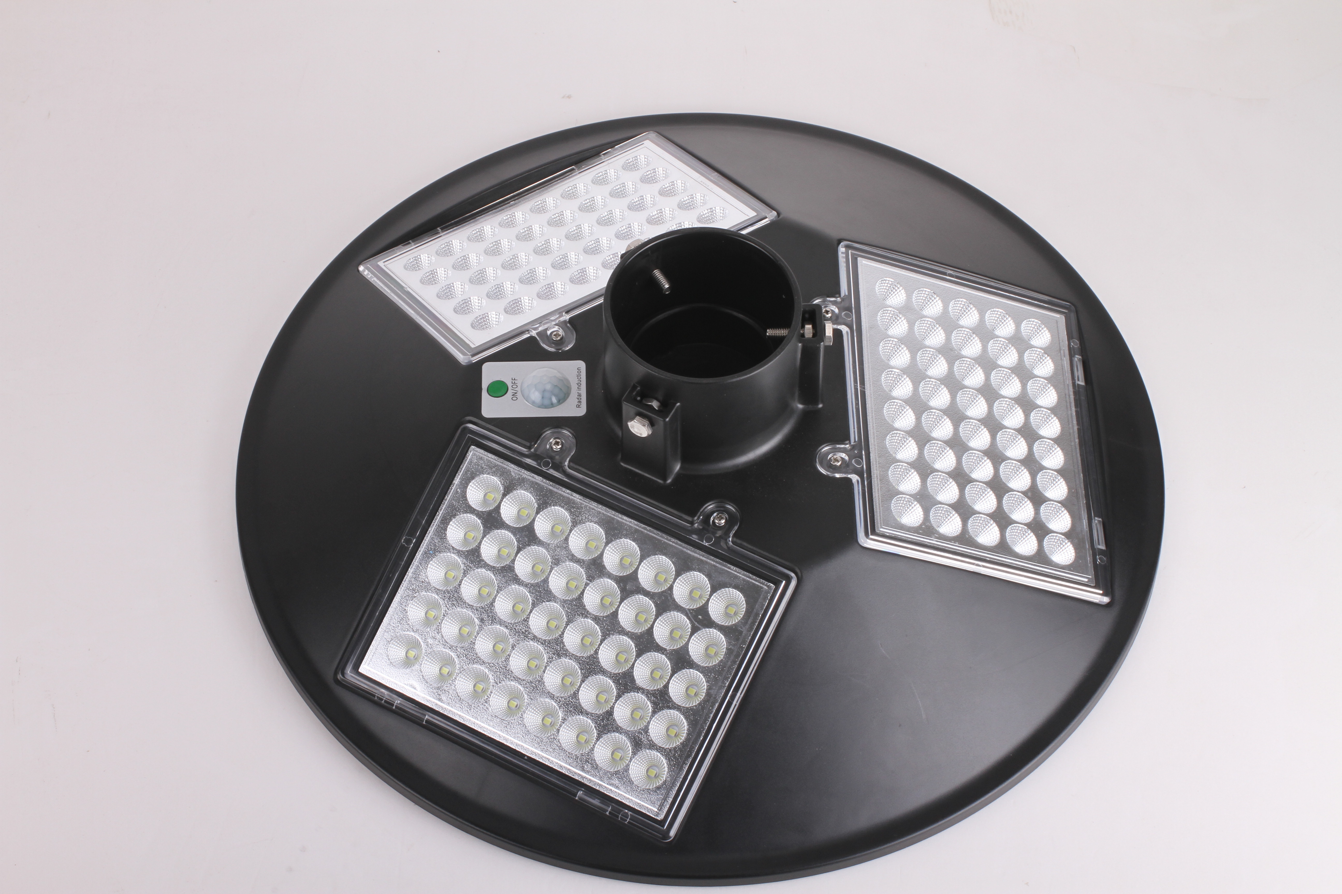 Waterproof UFO Round LED Solar Street Light 180 degree Beam angle