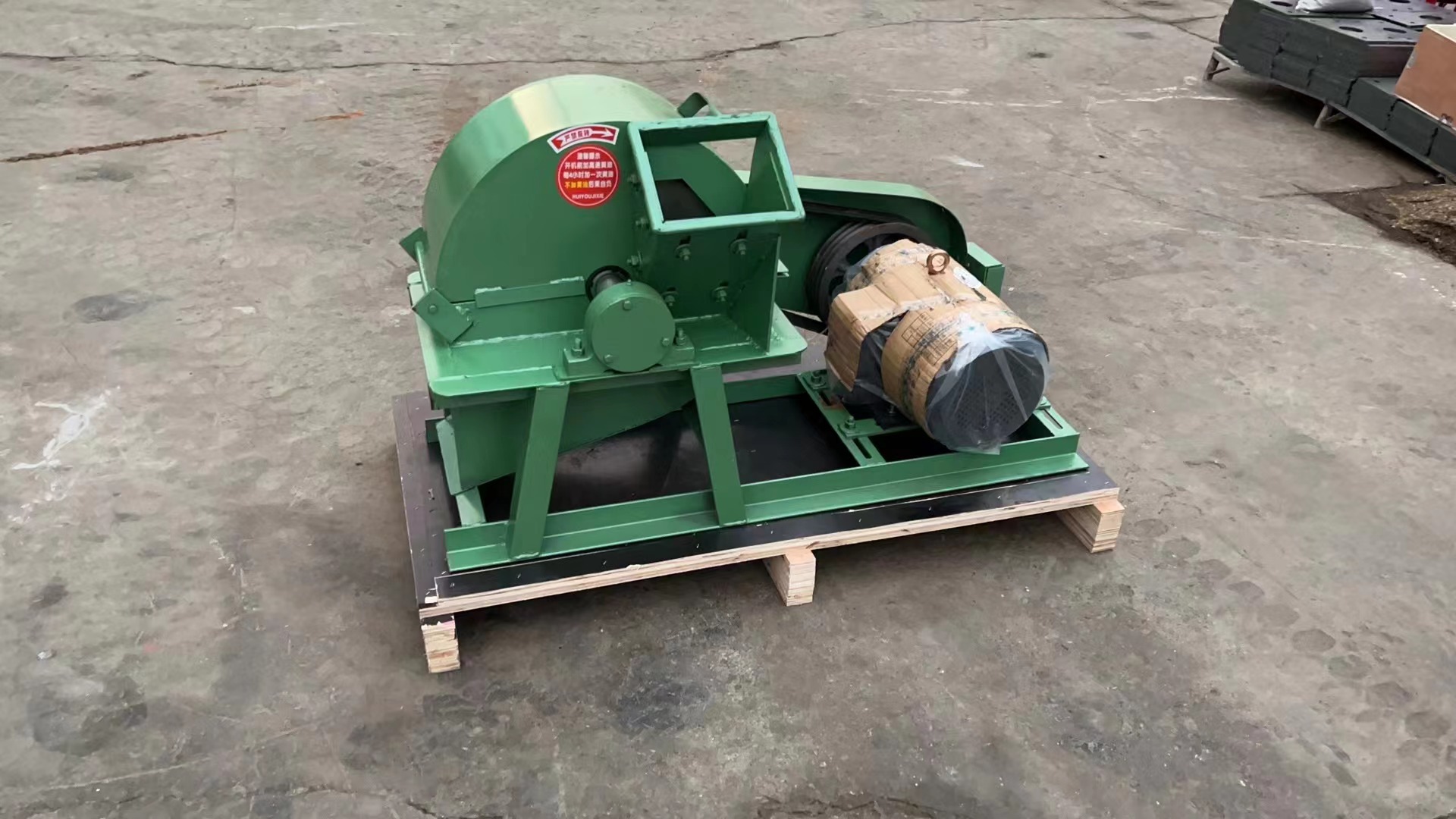 Industrial Wood Sawdust Making Chipper Machine With High Efficiency