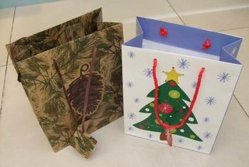 Customized Christmas gift bags paper bags general square bottom portable artpaper gift packaging paper bag