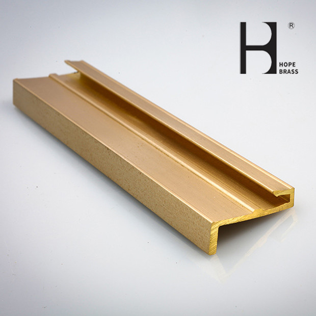 CuZn39Pb3 Copper Single L Bar , Fadeless Copper Alloy L Section For Window