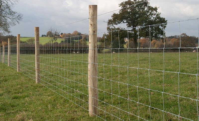 Steel 1.8mm Diameter Wire Cattle Fencing With 8foot Height