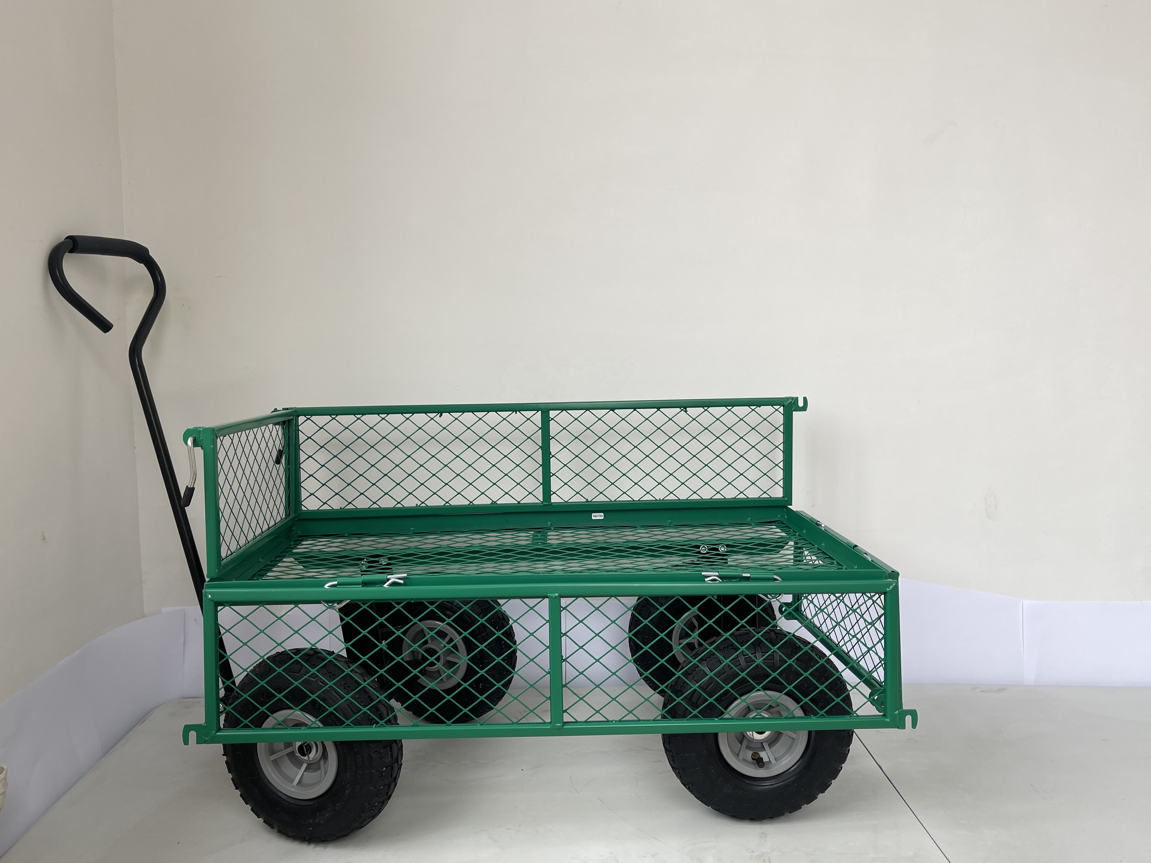 Outdoor Portable Collapsible Garden Wagon Multi-Functional Collapsible Garden Trolley