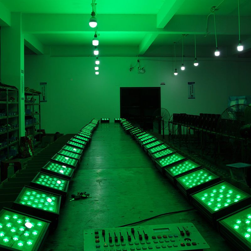 High Quality CE UL Listed 54x3W RGBW DMX LED Flood Light Outdoor