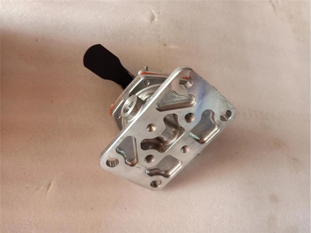 SAA12V140E SAA6D125E SAA6D140E Oil Pump 6261-71-8240 6261718240 For Komatsu PC400-5 PC450