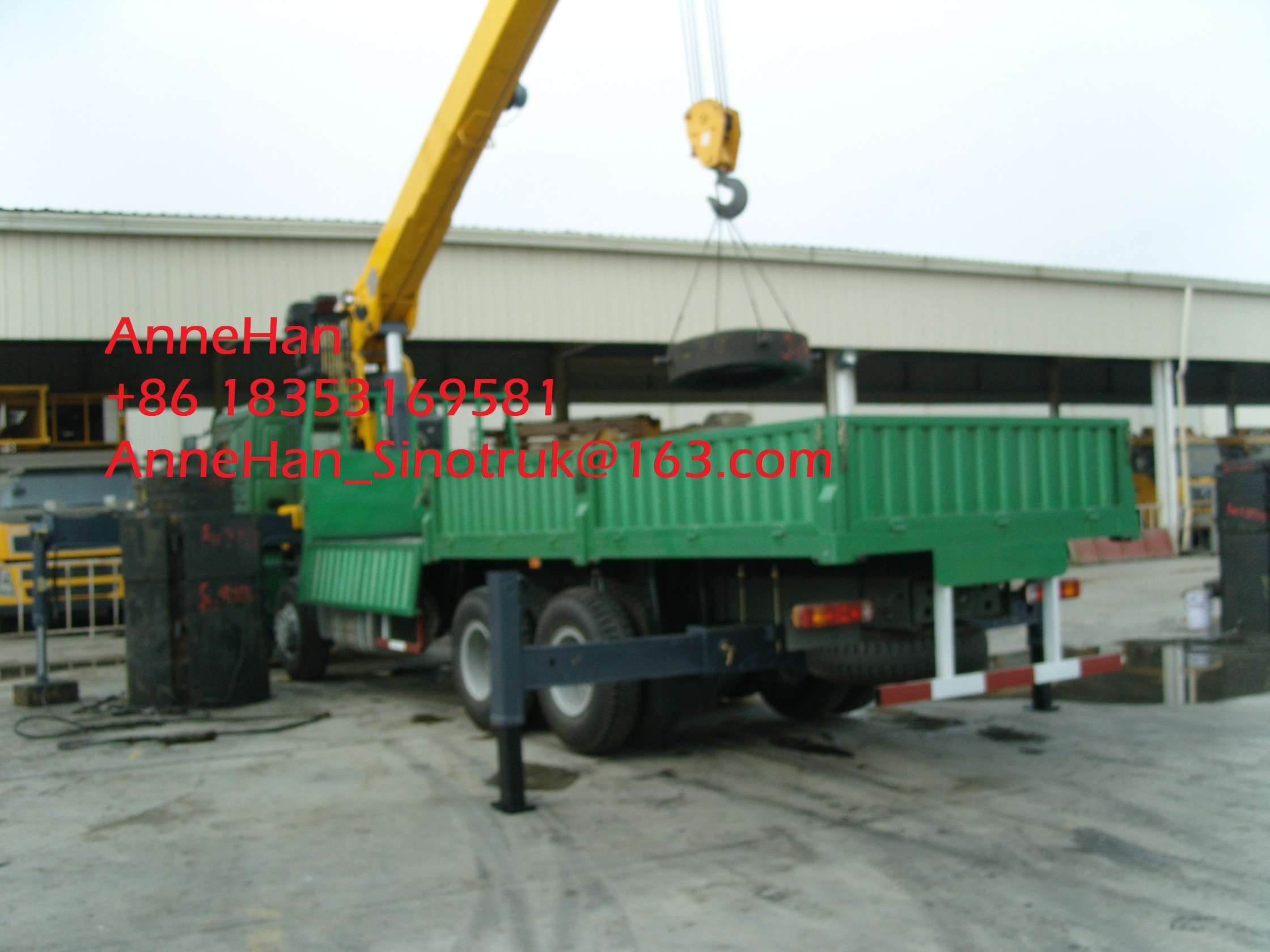 8T - 10T SQ8SK3Q Xcmg Straight Arm Crane Truck Mounted Telescoping Boom Crane