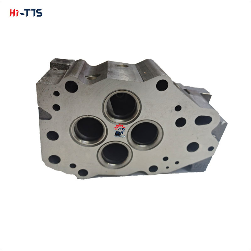 6151-22-1100 6211-11-1110 Engine Parts 6D140 Cylinder Head