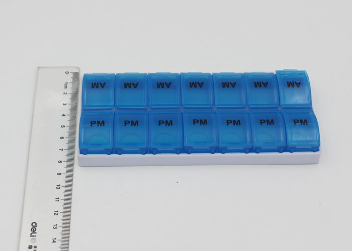 14 Day Pill Organizer , Plastic Medical Pill Box With Base Tray Square Shaped
