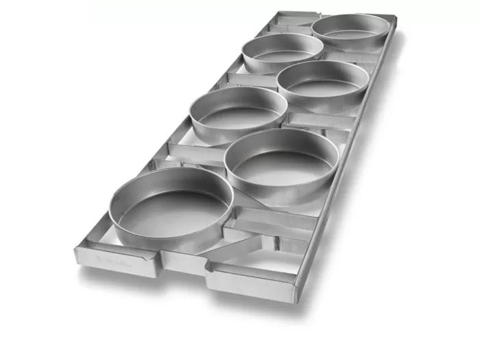 American Auto Serpentine Donut Shaped Cake Pan For Industrial Bakeries