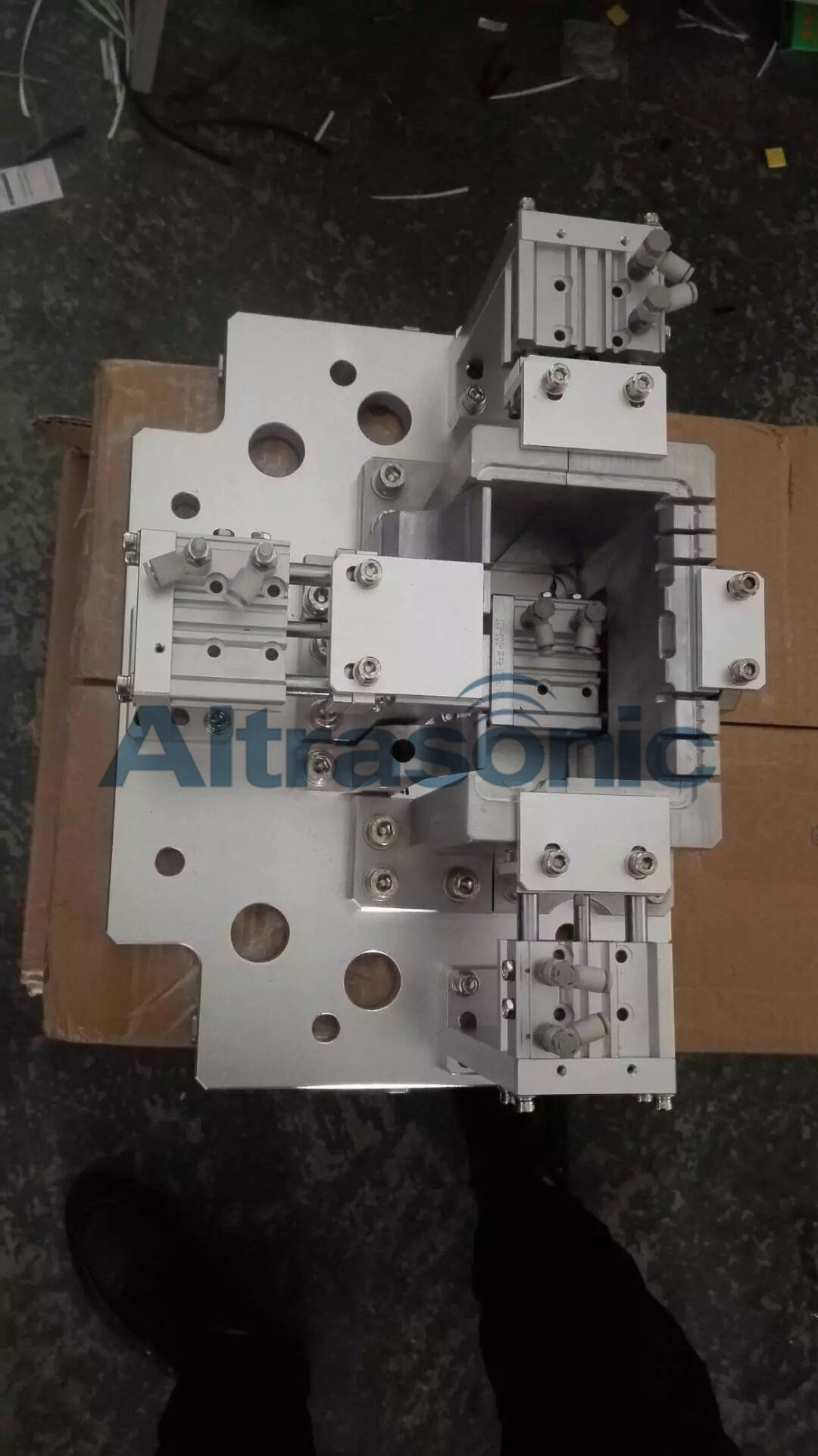 800 Watt High Power Ultrasonic Plastic Welding Machine for Car Warning Triangle