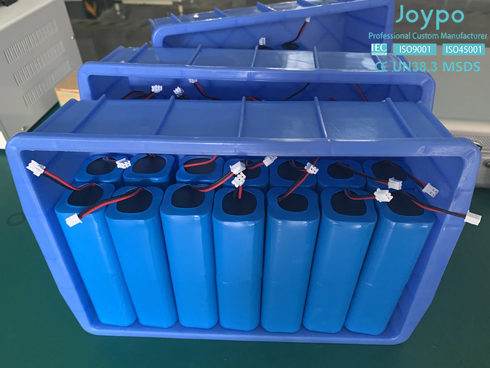 3.7V 18650 OEM Lithium Battery Pack 14.8V 5000mAh 4S2P For Lawn Mower Robot