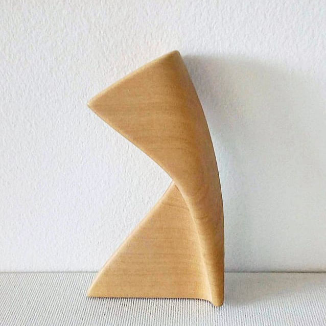 OEM ODM Handmade Wood Carving Sculpture Artists Collection