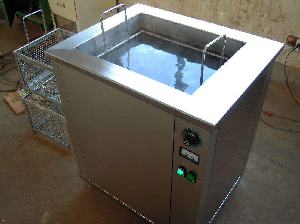 28 / 40Khz Single Lot Ultrasonic Cleaning Machine For Auto Parts
