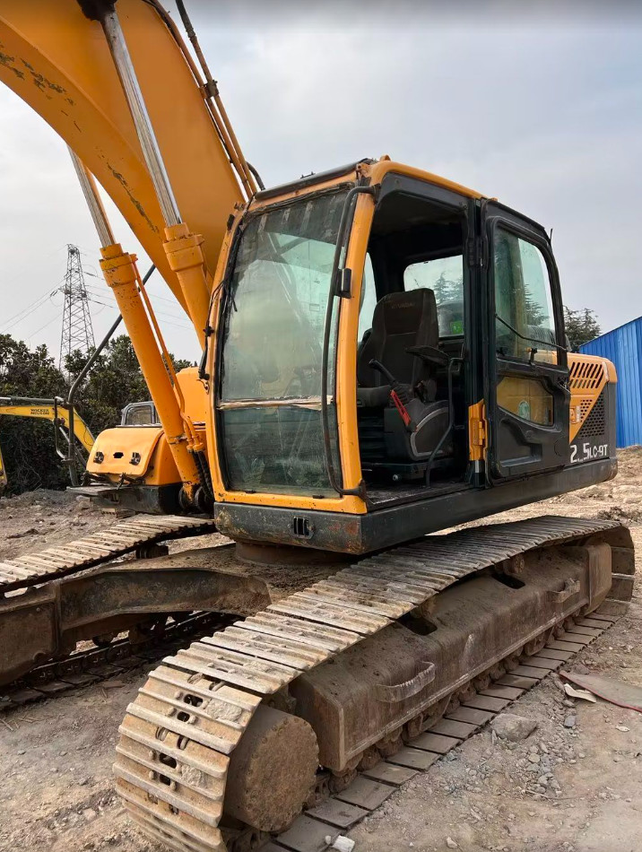 Original Korea Brand Used Hyundai 225LC Crawler Excavator 22T Second Hand Digger Machine For Sale