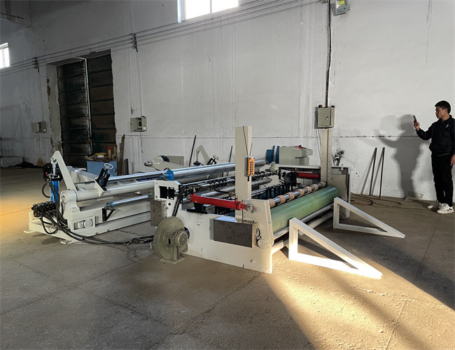 Customized Jumbo Roll 1600mm Paper Slitter Rewinder Machine Pneumatic Knife