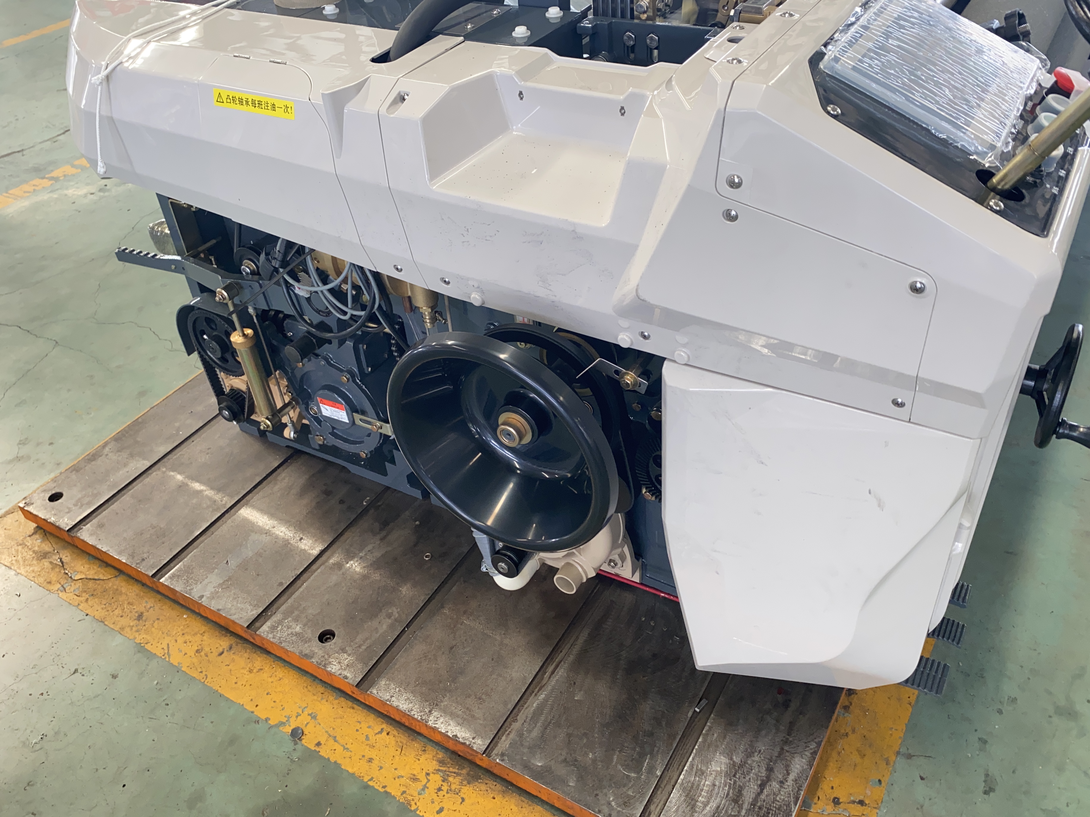High Speed High Denisity Water Jet Weaving Loom with Cam Shedding