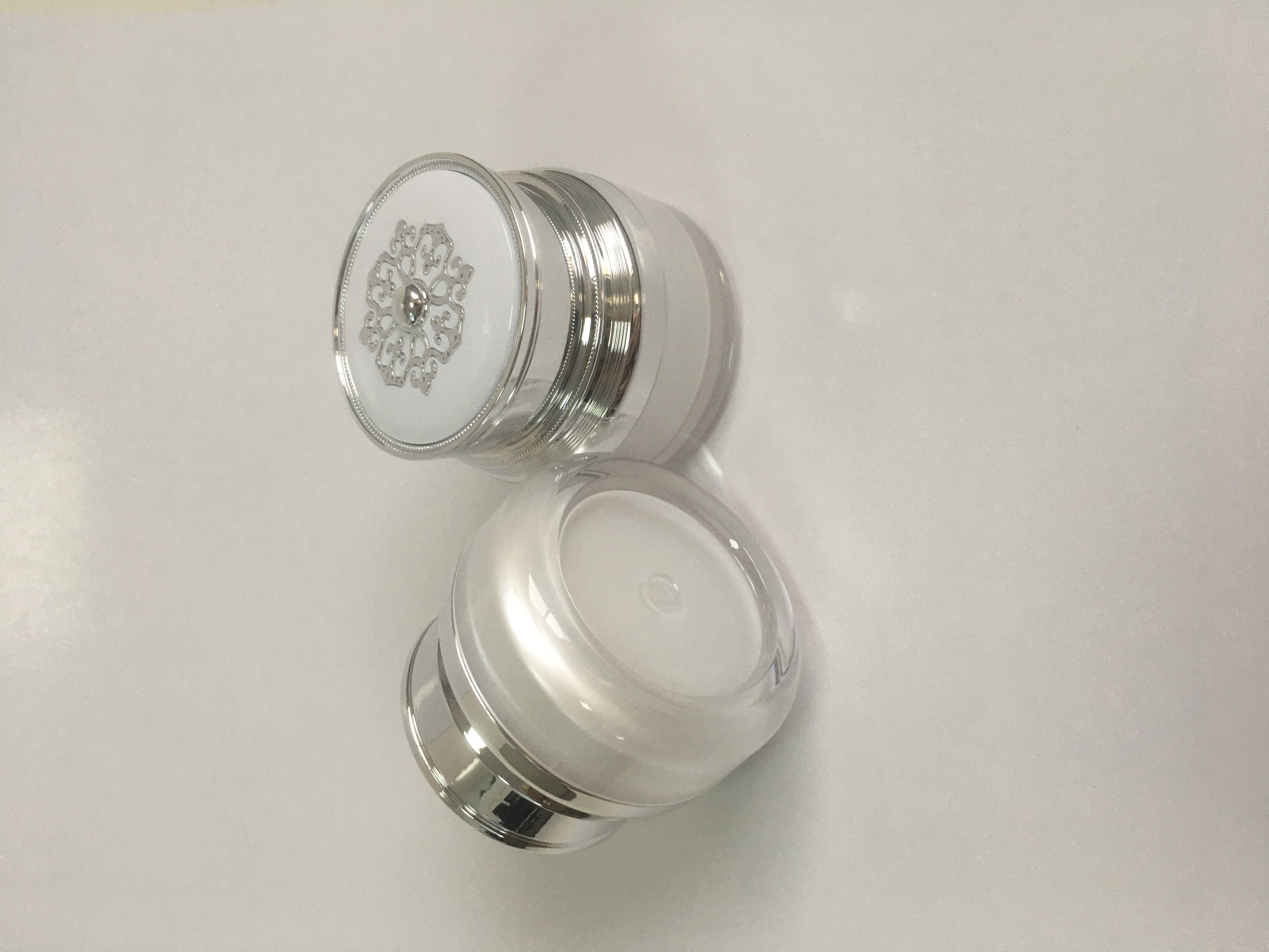 Plastic jar with lid 50ml 50 gram jar bucket jar for sale