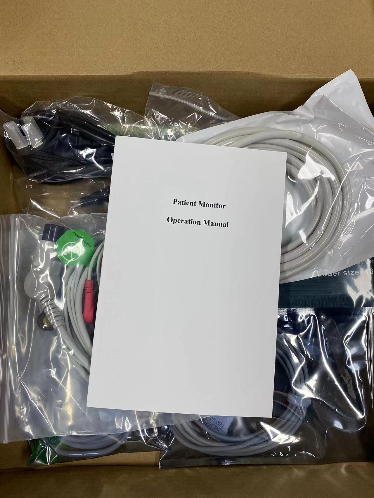 Hospital Emergency Clinics Multi Parameters Vital Signs Patient Monitor 12.1 Inch
