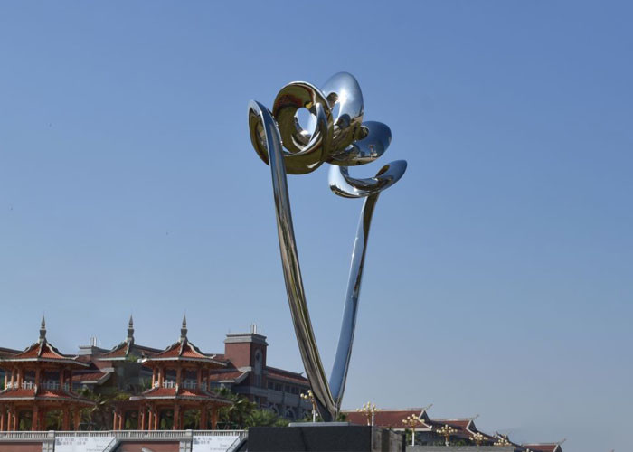Contemporary Garden Art Abstract Stainless Steel Sculpture Matt Finish
