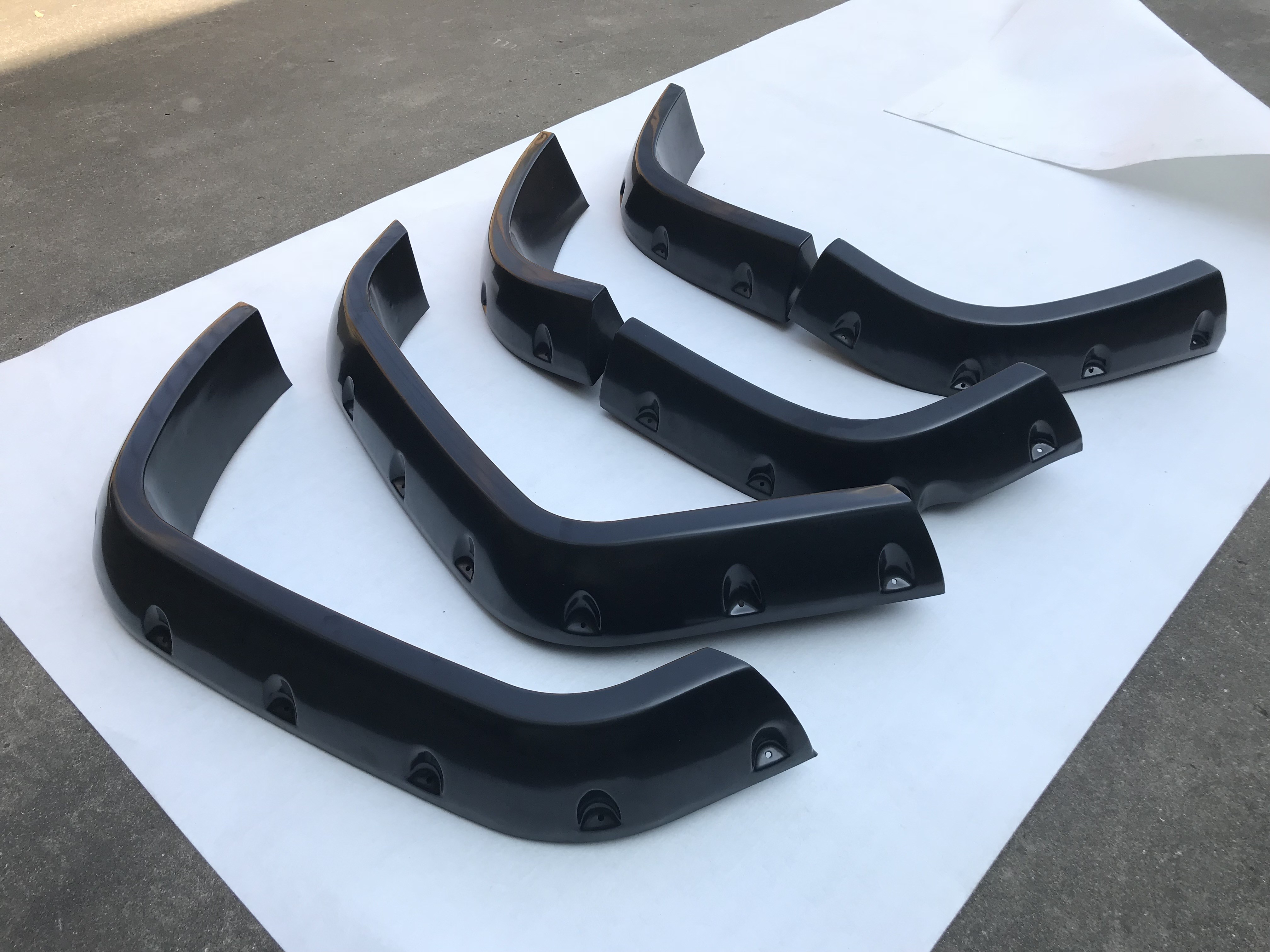 MOSUN Flexible Car Wheel Fender Flares , Extra Wide Body Fender Flares