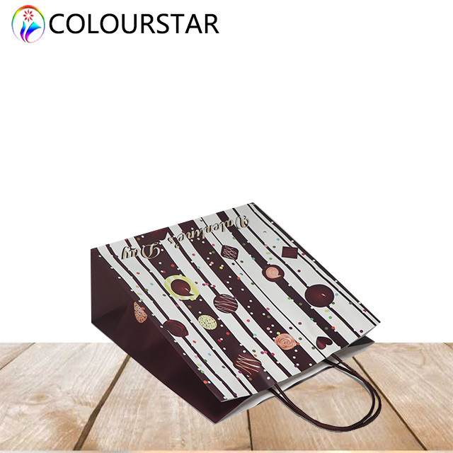 Recycled 80gsm CMYK Eco Paper Packaging Bag FSC With Handle