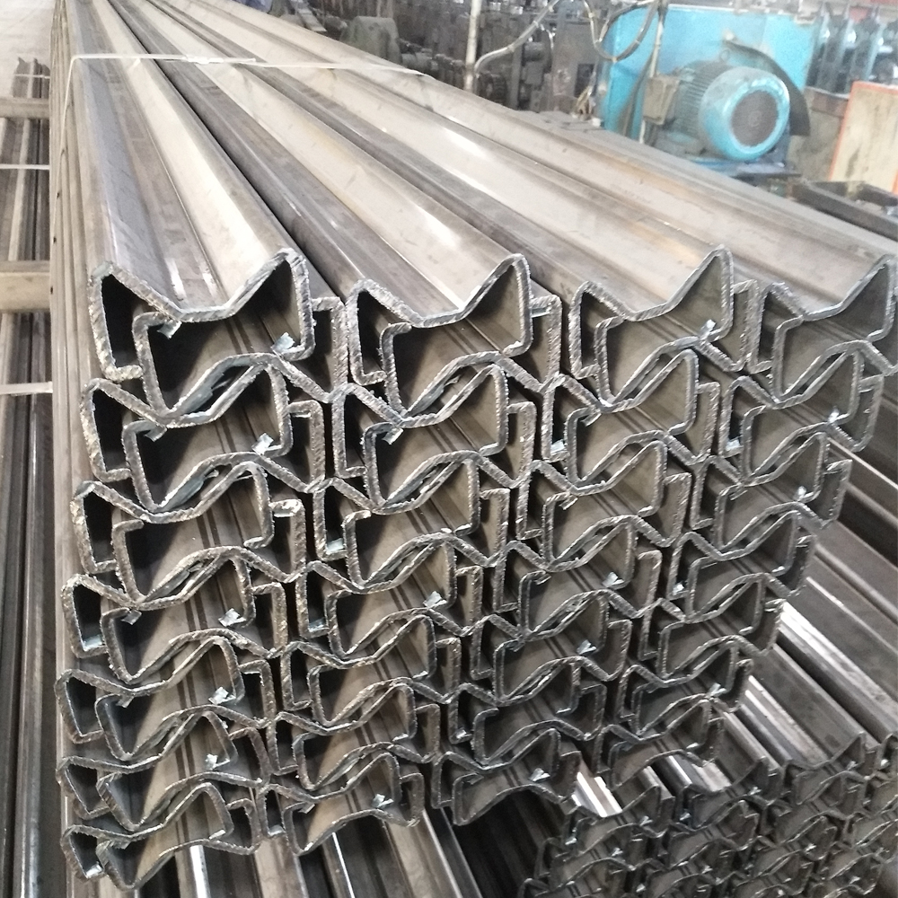 Roadway Safety Steel Corrugated Beam Highway Guardrail Z Post ISO9001 2000 Certified