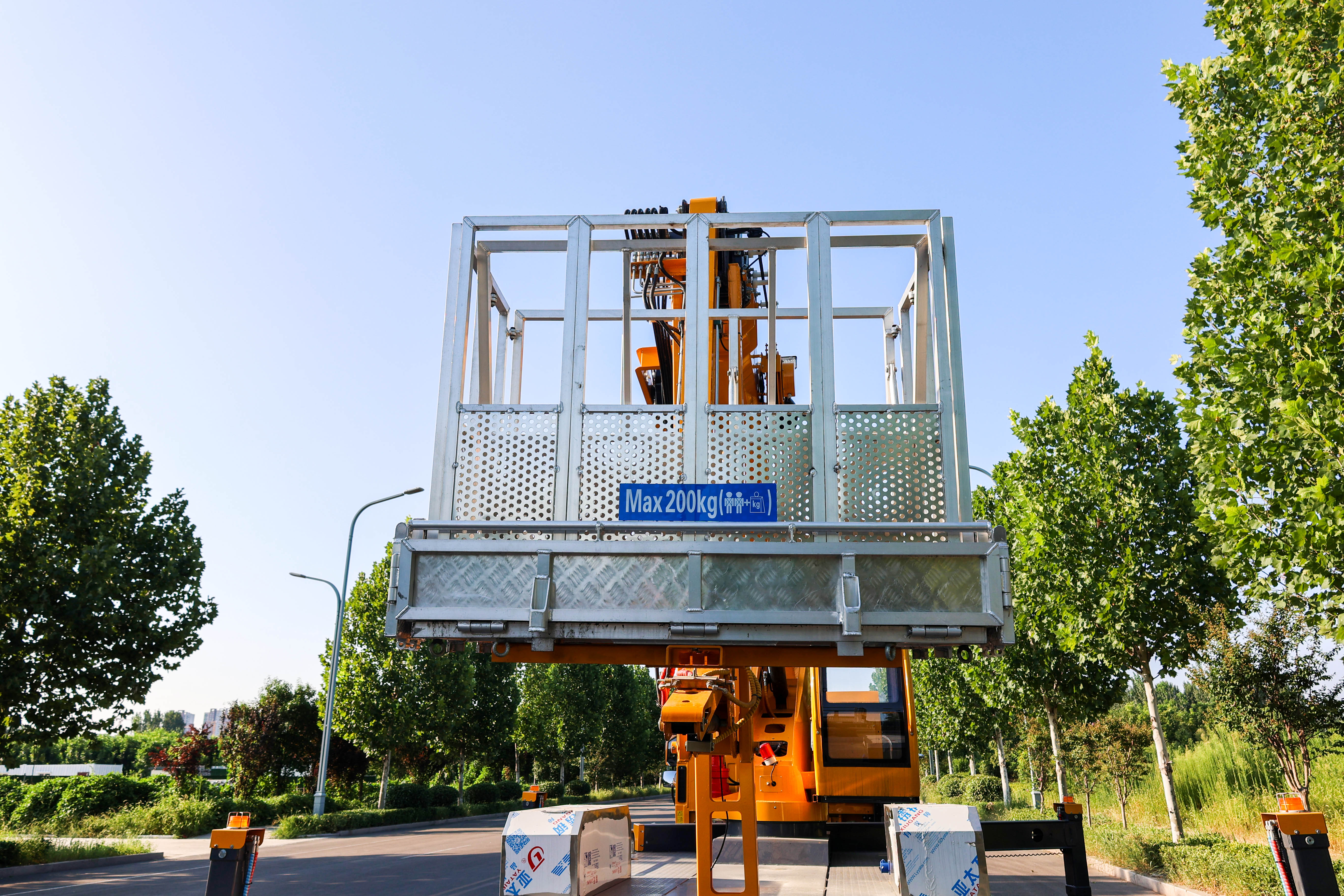 28m Customized Telescopic Boom Truck High-altitude Operation Truck Aerial Working Platform Bucket Truck