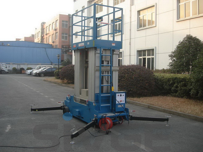 Multi Mast One Man Lift 14M Aluminum Alloy Personnel Lift Platform 200kg Load