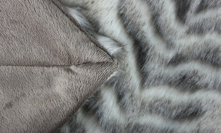 Double Layer Faux Fur Bed Blanket Enviroment Friendly For Gifts / Home Anti - Pilling