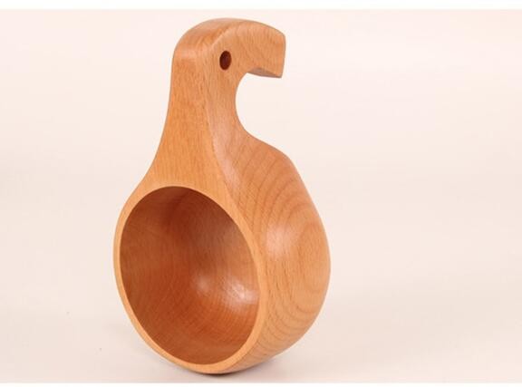 A wood and a craftsman Wood cup Coffee cup Wooden cup Travel Portable tea cup