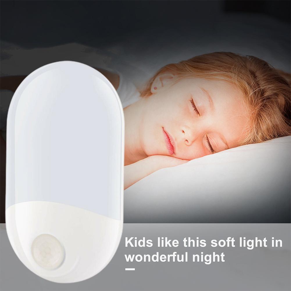 Wireless PIR Automatic 30LM 2500-2700K Plug In Motion Sensor Light