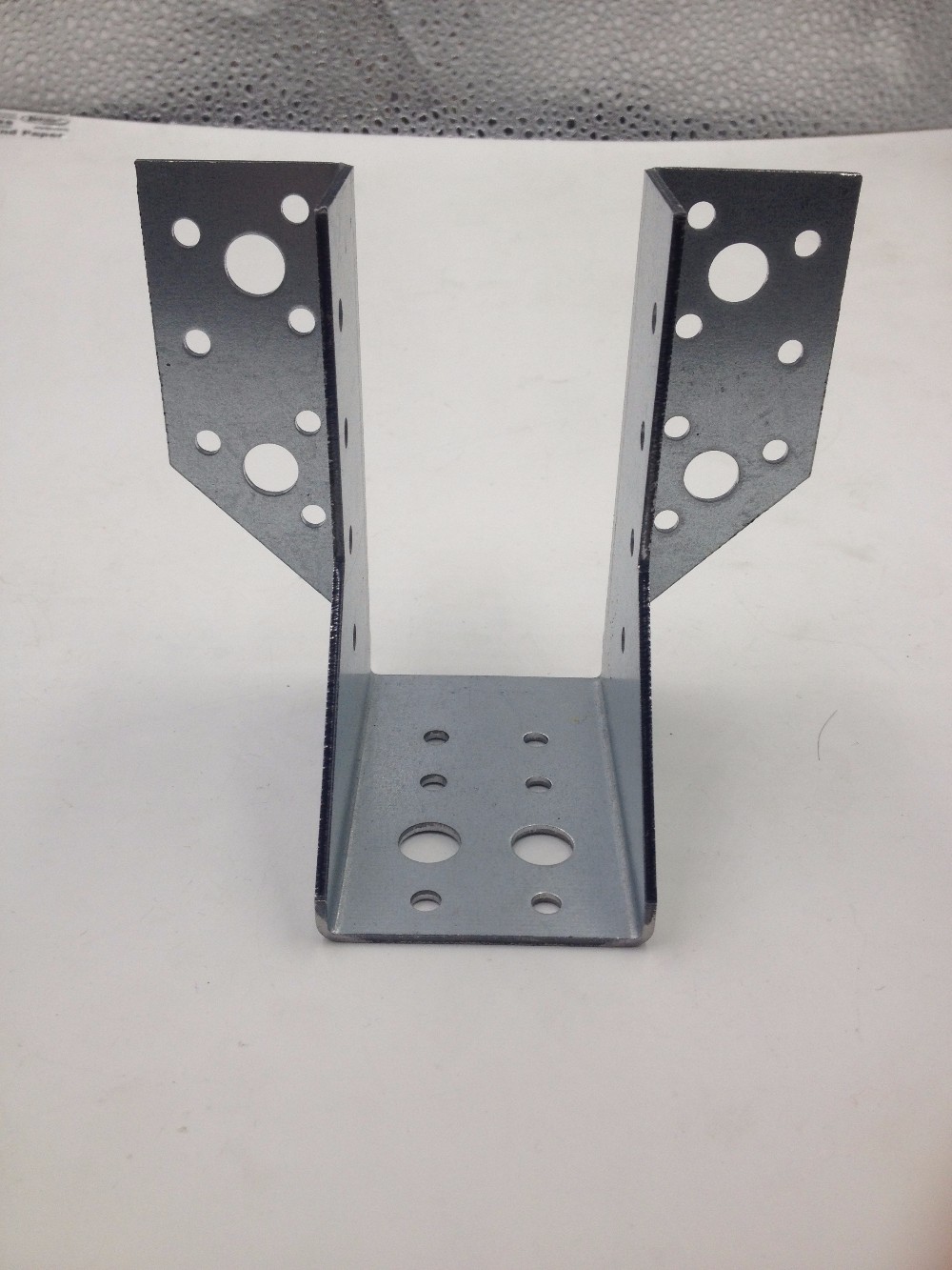 Single-side Bracket Wood Connector Angle Joist Hanger Steel Roof Truss Nail Plate