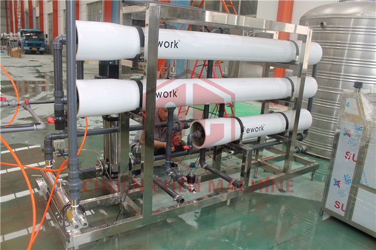High Speed Mineral Water Purification Machine Drinking Water Treatment Plant