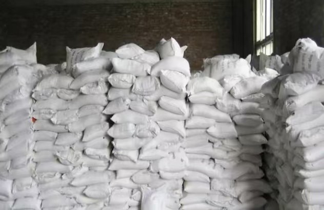 Sodium hydroxide Inorganic Chemical Raw Materials Essential for Manufacturing Excellence