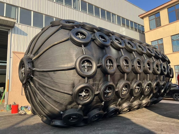 BV Certificate Pneumatic Rubber Fender with 50Kpa/80Kpa Initial Internal Pressure