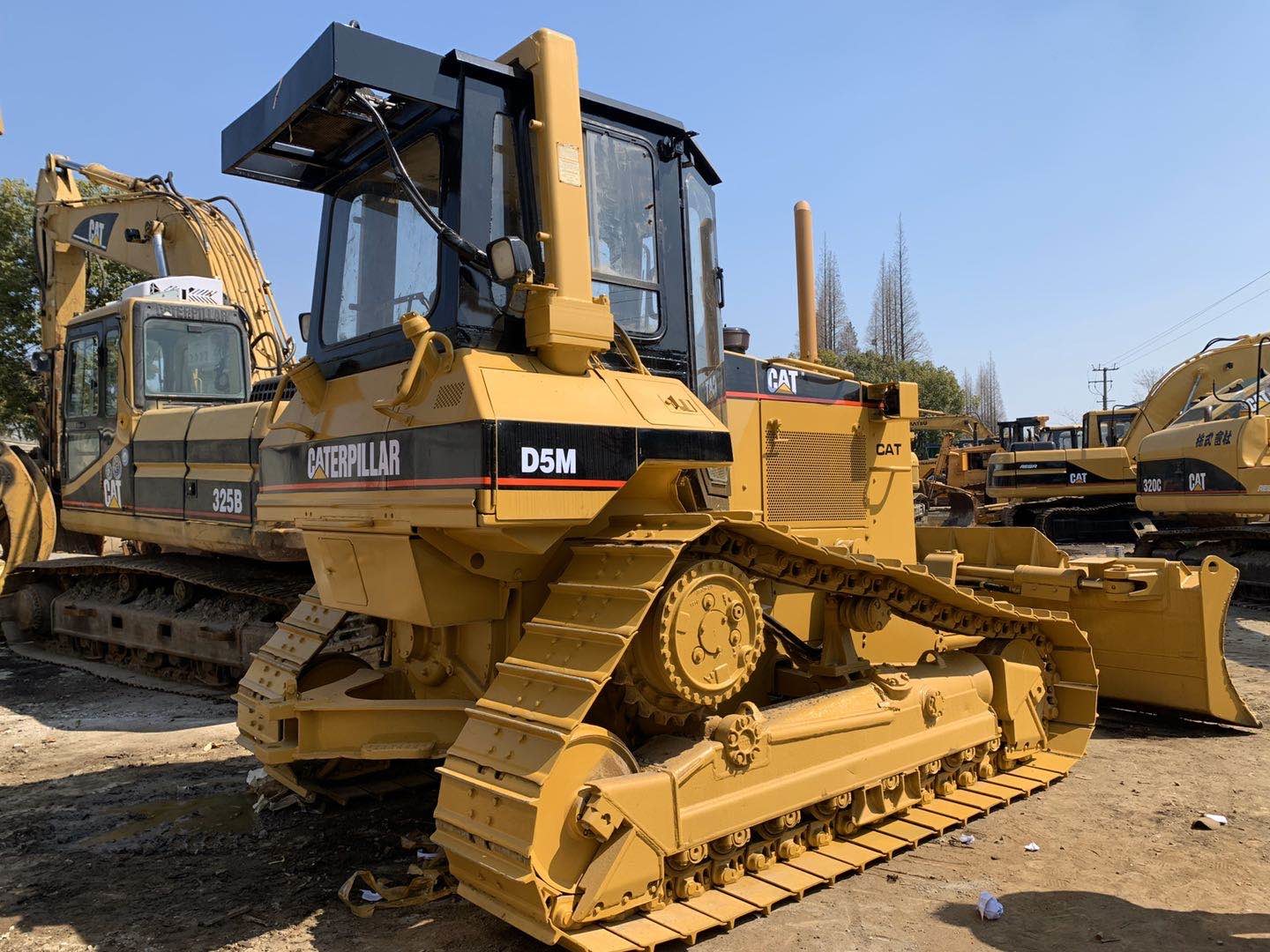 Repaint Color Used CAT D5M Bulldozer For Sale/6 Way Blade Used Caterpillar D5M Bulldozer