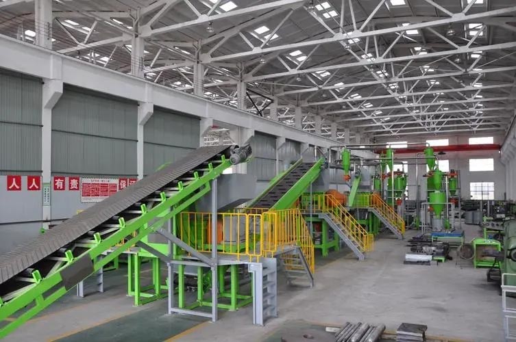Used Rubber Scrap Tire Shredder Crushing Recycling Machine