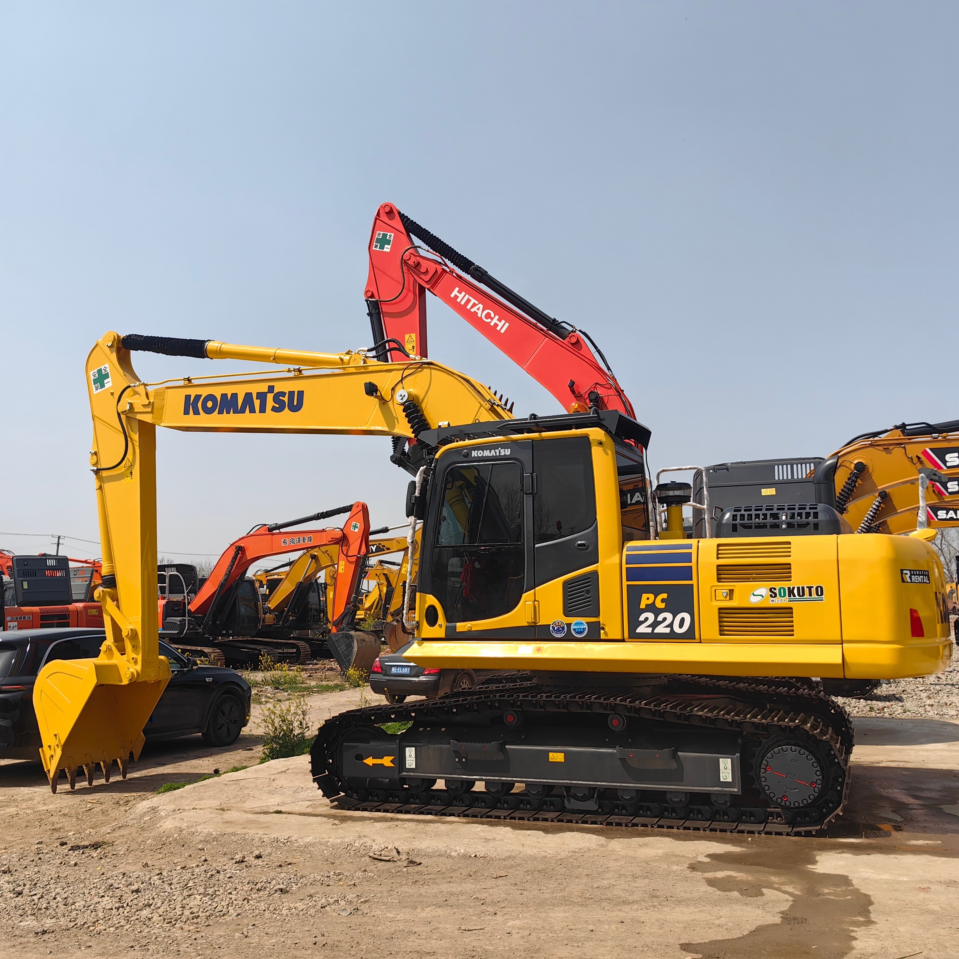 Komatsu Pc220 Used Excavator 22ton Pc220-8 Crawler Backhoe Machine