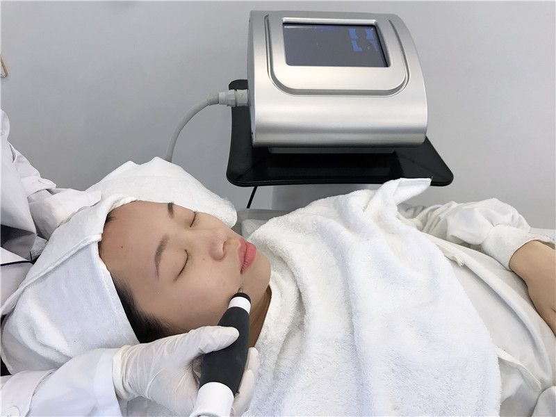 Ultrasonic Radio Frequency Machine With Additional LED Light Therapy Home Use