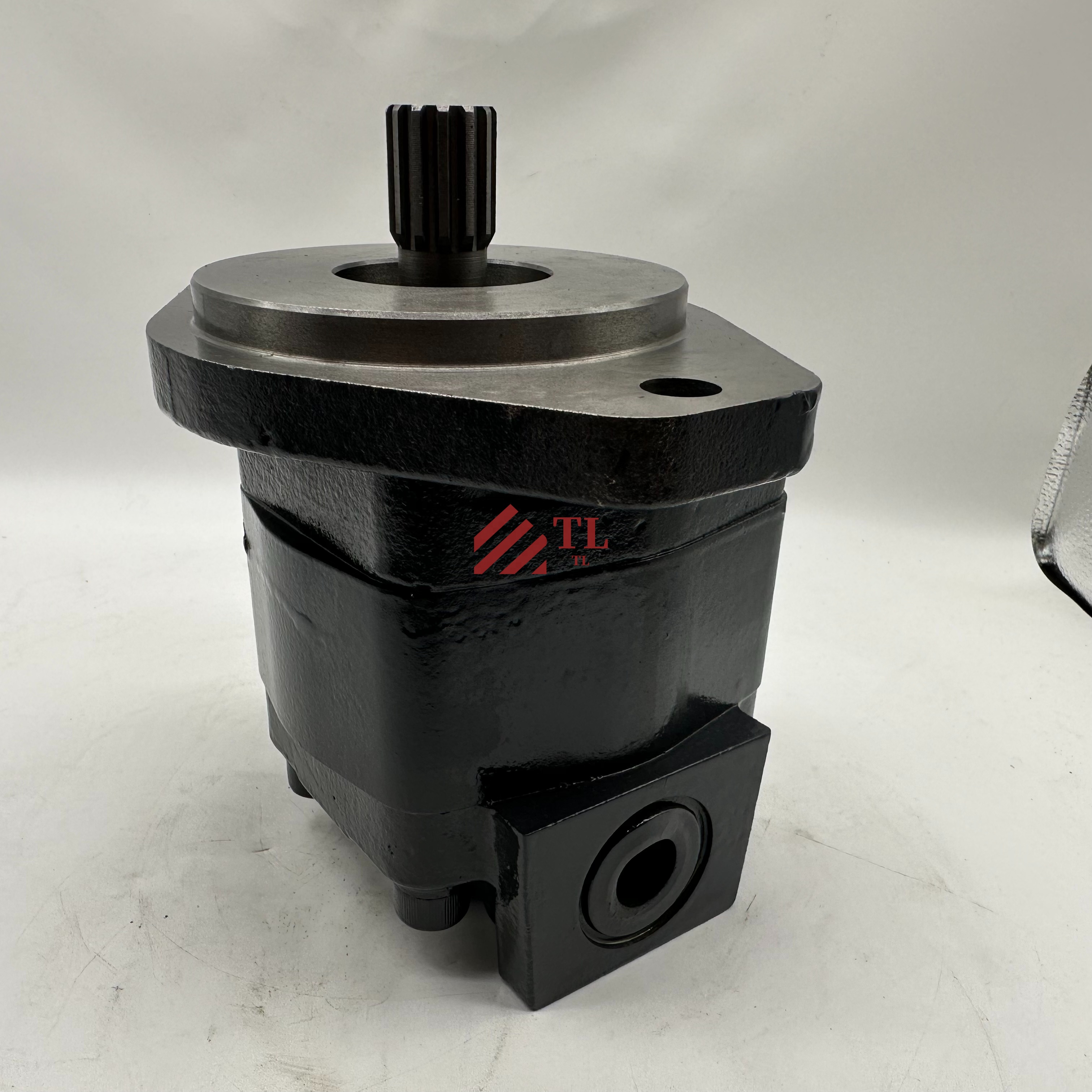 Gear Pump for Volvo EC160C EC180C EC210C EC235C EC290B ECR235C ECR235D ECR235E FC2121C FC2421C
