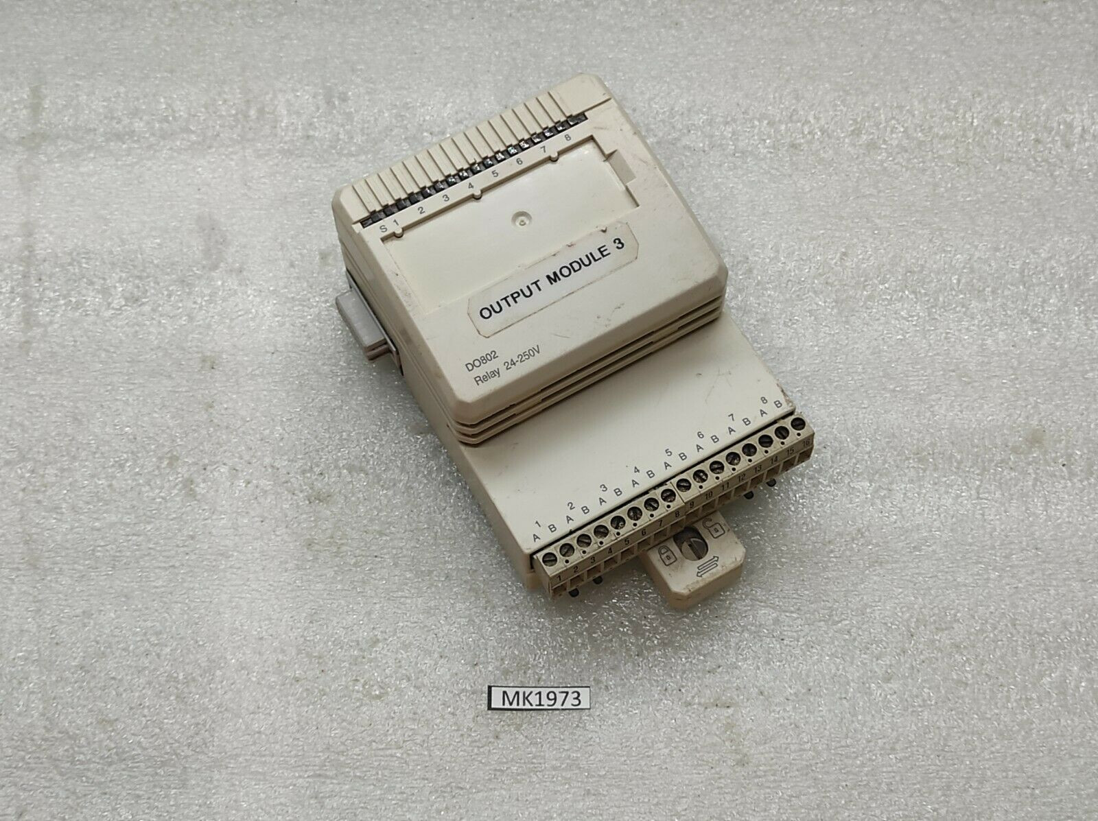 DO802 3BSE022364R1 OUTPUT RELAY DIGITAL 8 CHANNEL 0.2 AMP 24-250V NORMAL OPEN