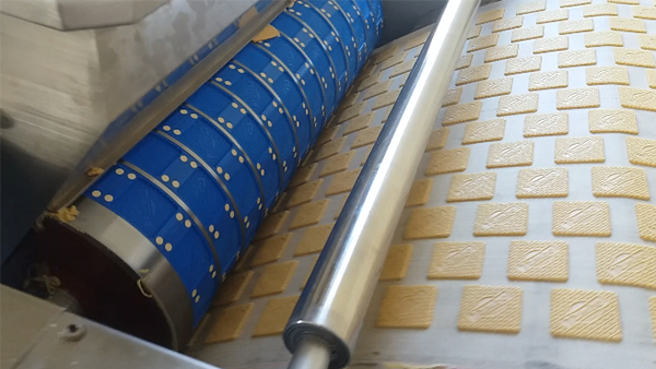 Automatic Industrial Soft And Hard Biscuit Production Line CE Approved
