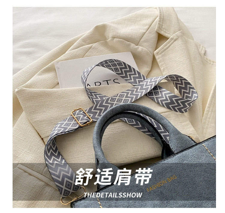 VINTAGE CHIC TEXTURED LETTER TOTE BAG WOMEN'S BAG 2024 NEW LARGE CAPACITY FASHION HANDBAG WIDE STRAP SHOULDER BAG