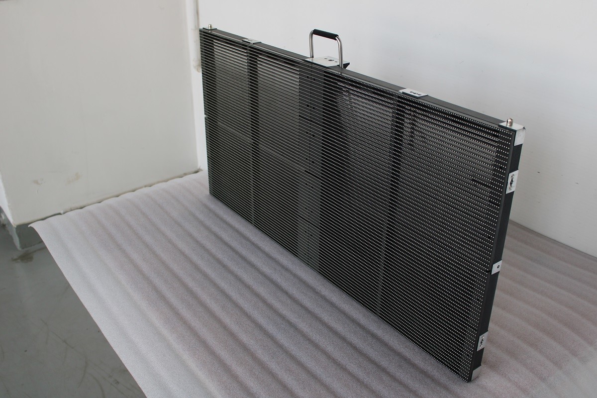 200W 3840Hz Transparent Glass AVOE LED Display Outdoor Curtain Screens