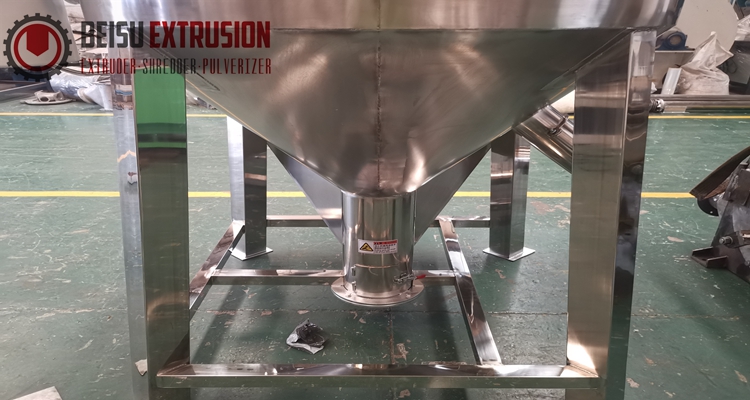 PE 7.5kw 5000kg/H Plastic Mixer Machine With Heating Device