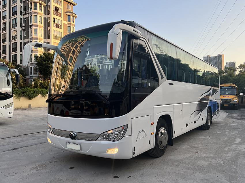 Manual Used Passenger Bus 47 Seats Second Hand Large Intercity Bus