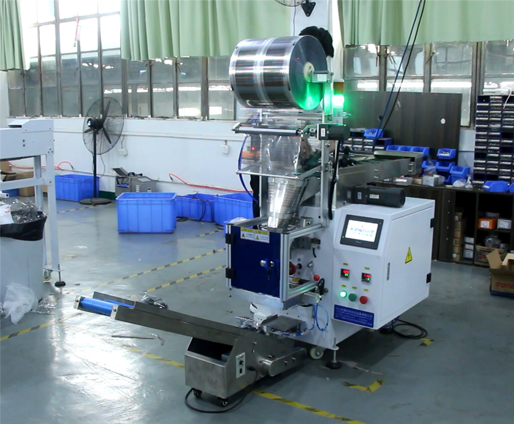 Armchair Fitting Casters Automatic Counting Filling Bag Sealer Packaging Machine